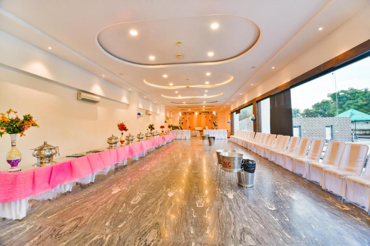 Palette - The Elegance Resort Chittorgarh Екстериор снимка
