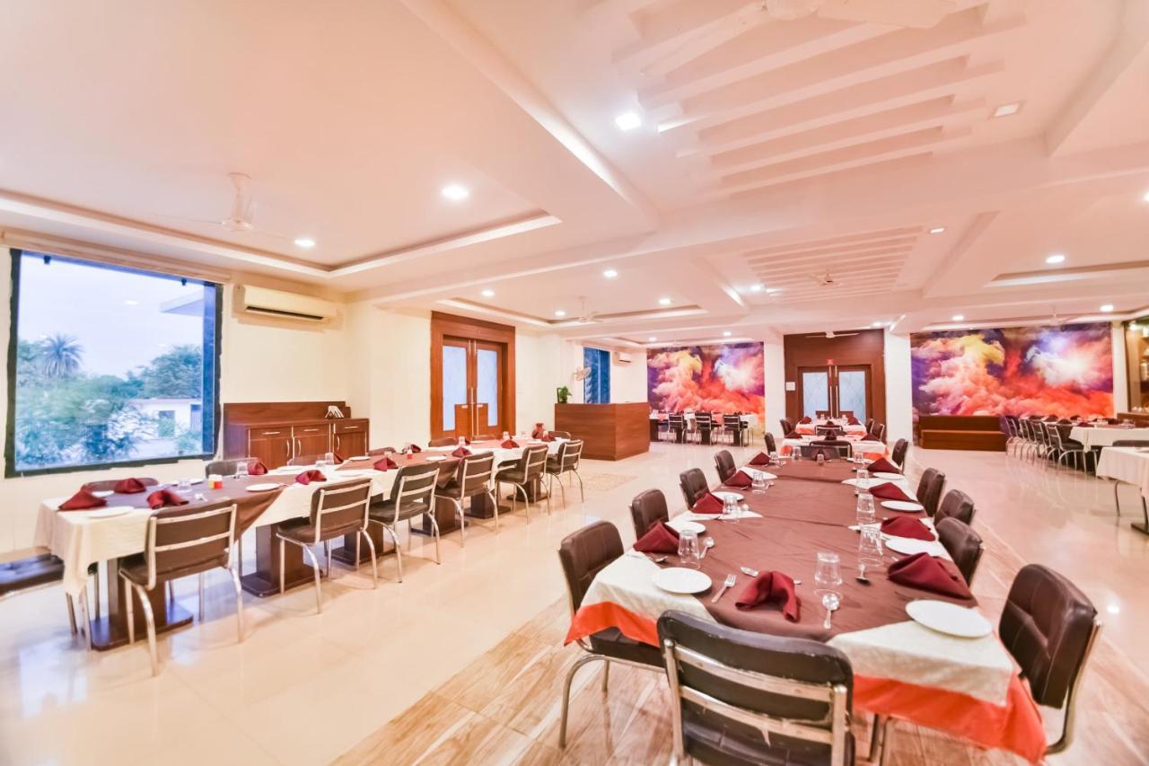 Palette - The Elegance Resort Chittorgarh Екстериор снимка